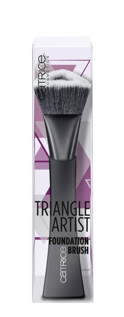 TRIANGLE ARTIST BRUSHES